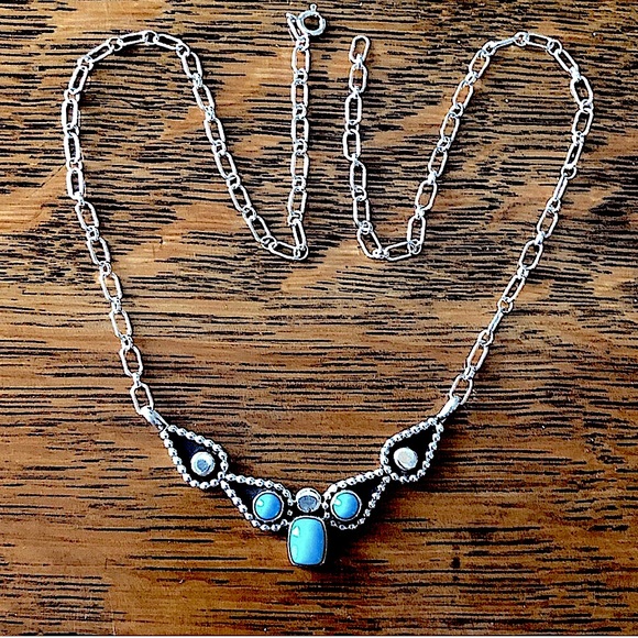 $77  Running Bear Navajo Estate Necklace  Marked R.B. STERLING - Picture 3 of 6